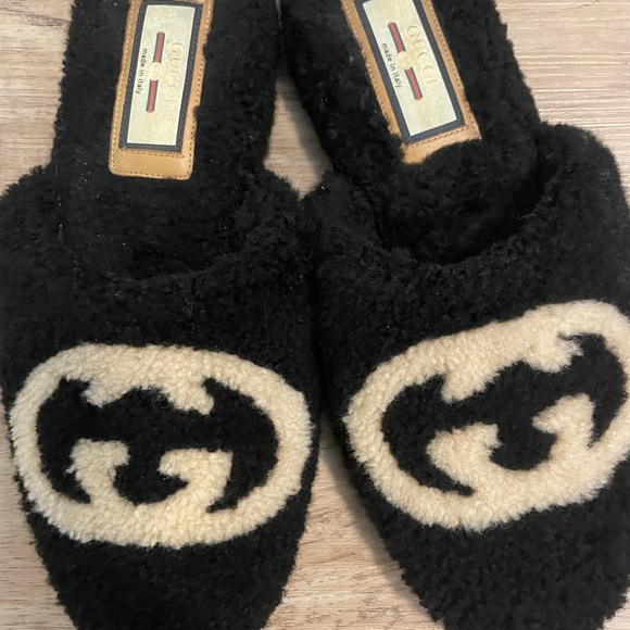 Pre owned Black Gucci Eileen Shearling Slippers 36.5 - Picture 2 of 4